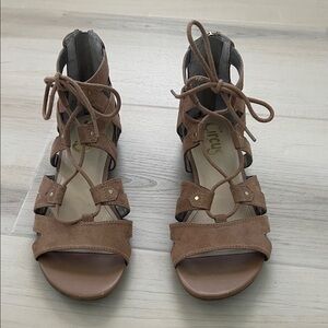 Circus by Sam Edelman Tan Lace-Up Gladiator Sandals